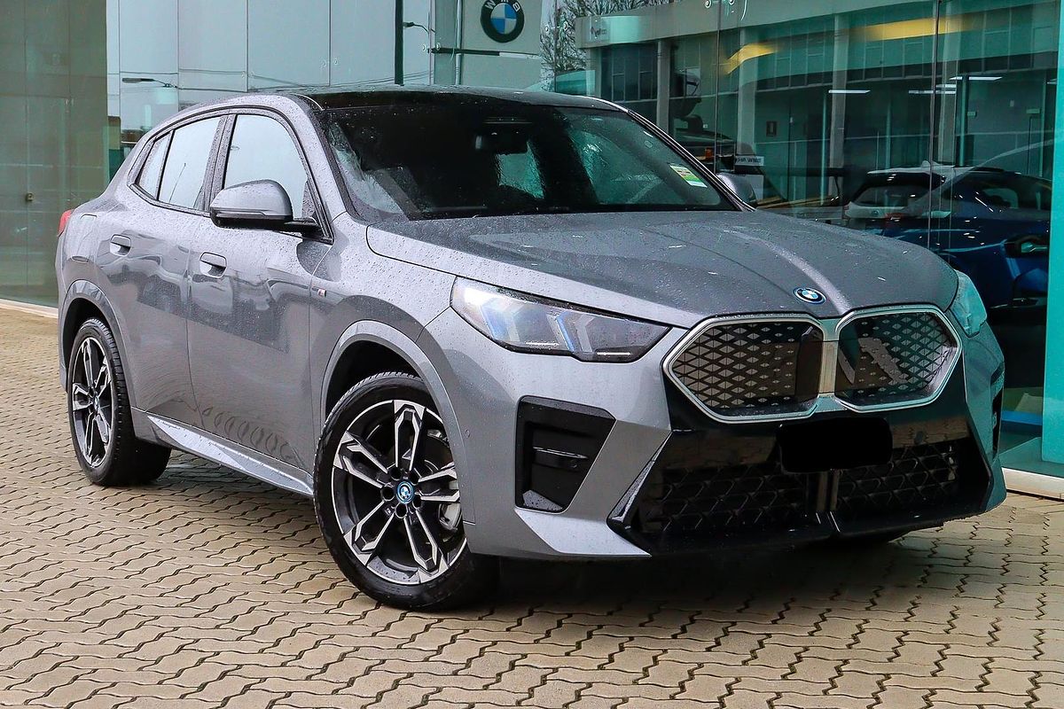 2024 BMW iX2 eDrive20 M Sport U10