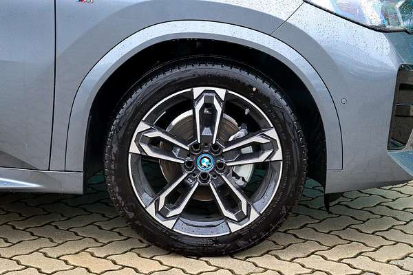 2024 BMW iX2 eDrive20 M Sport U10