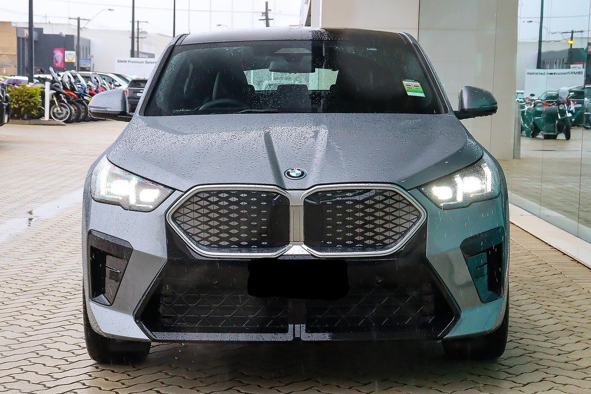 2024 BMW iX2 eDrive20 M Sport U10