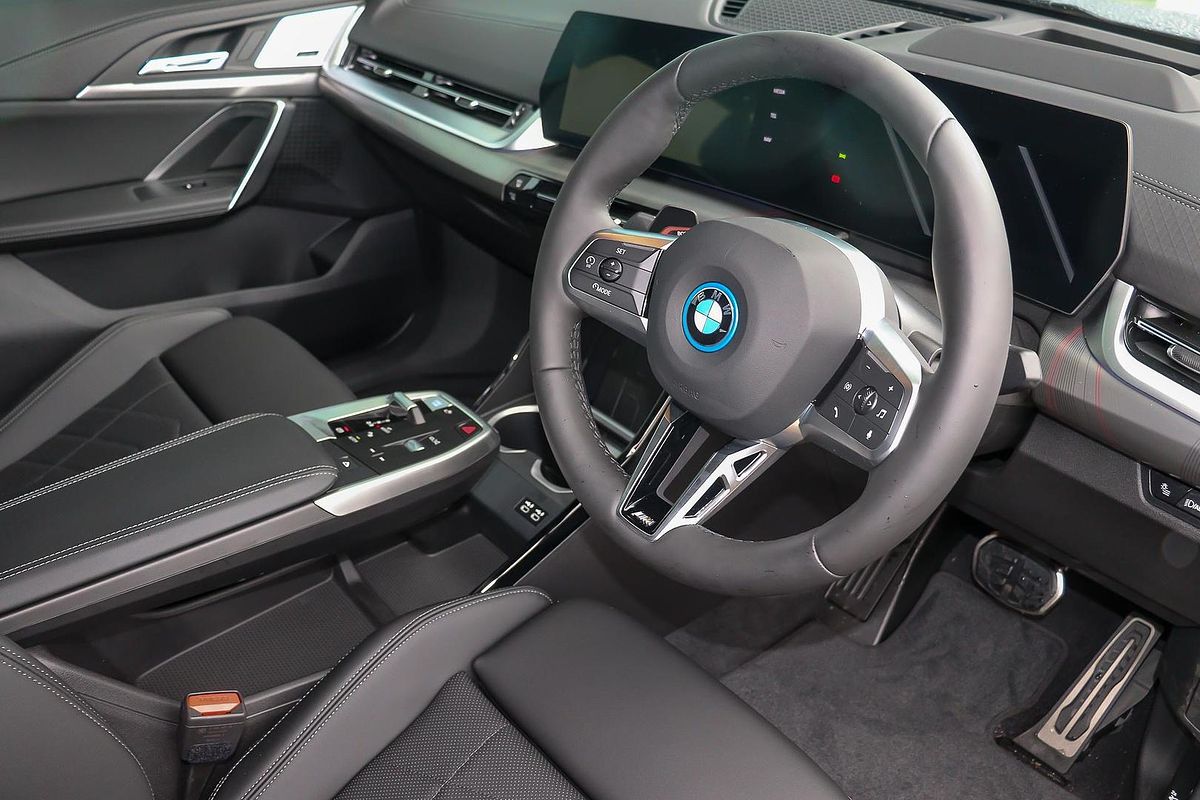 2024 BMW iX2 eDrive20 M Sport U10