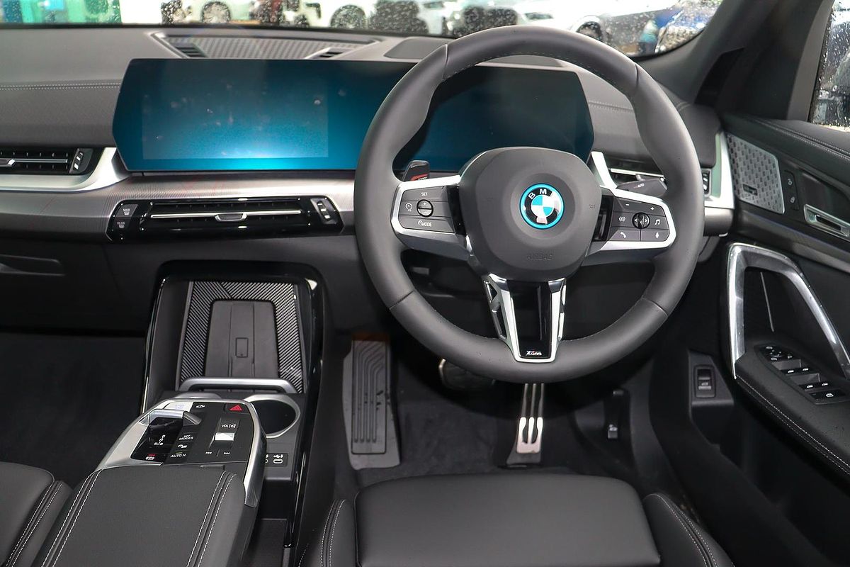 2024 BMW iX2 eDrive20 M Sport U10