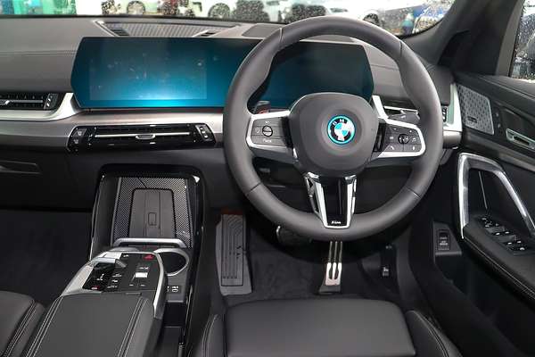 2024 BMW iX2 eDrive20 M Sport U10