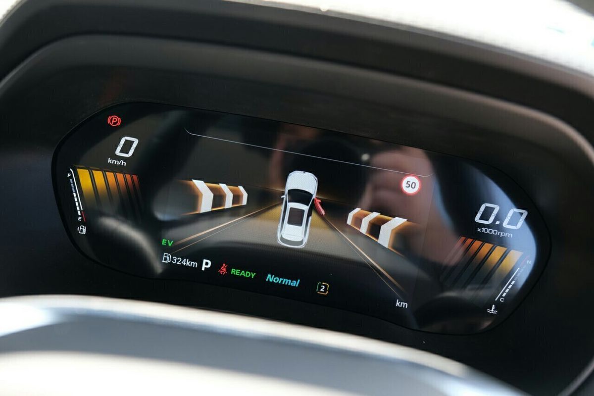 2025 MG ZS Essence Hybrid+ ZS32