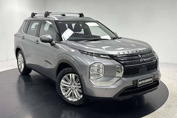 2022 Mitsubishi Outlander ES ZM