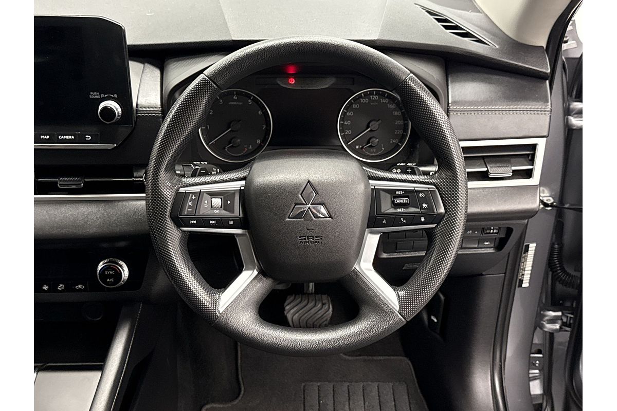 2022 Mitsubishi Outlander ES ZM