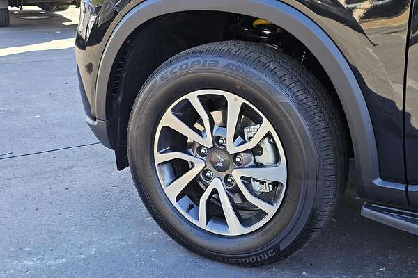 2025 Mahindra Scorpio Z8L
