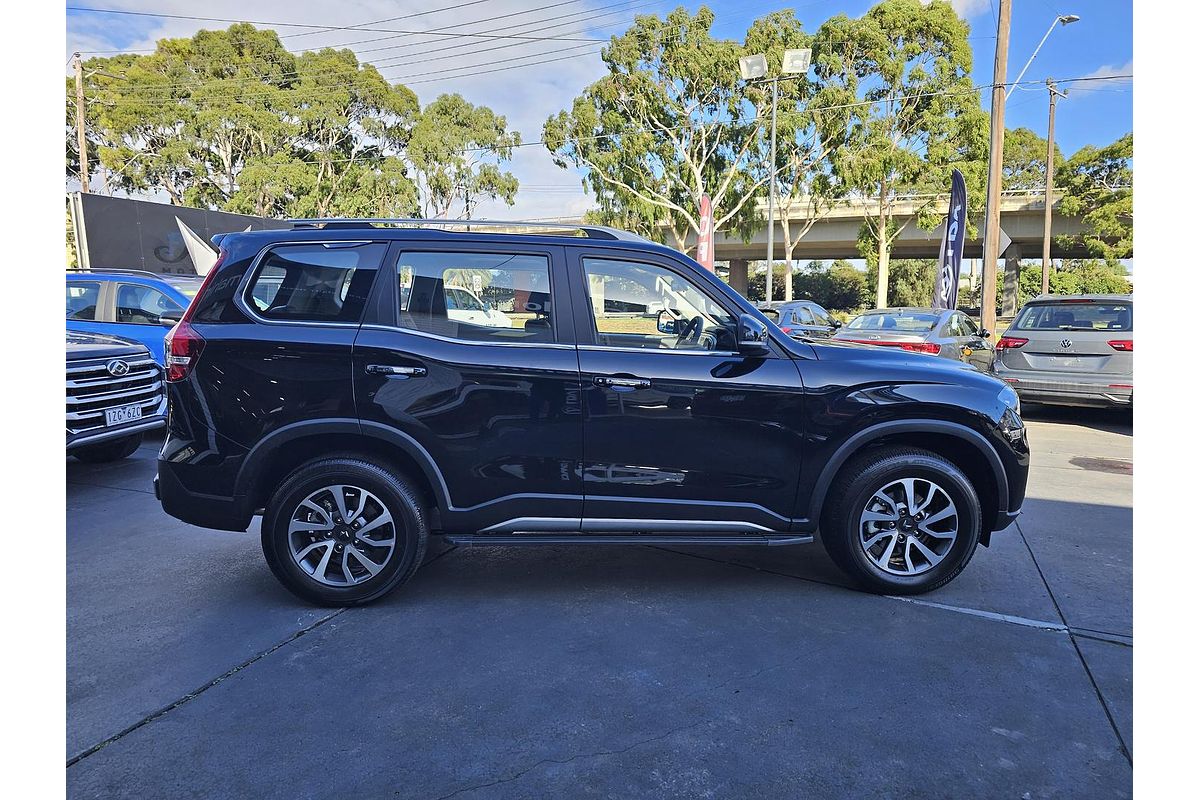 2025 Mahindra Scorpio Z8L