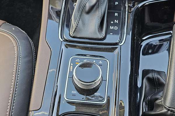 2025 Mahindra Scorpio Z8L