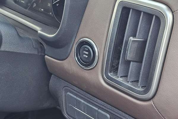 2025 Mahindra Scorpio Z8L