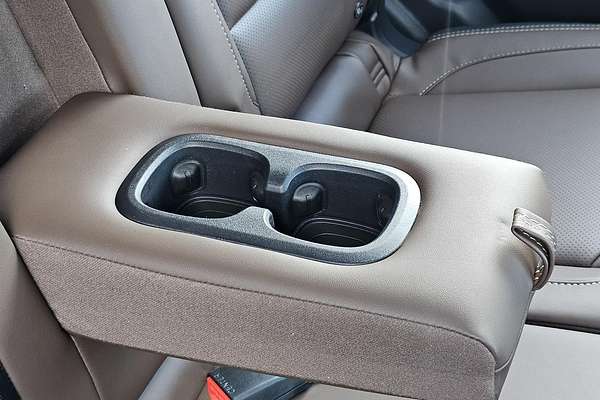 2025 Mahindra Scorpio Z8L