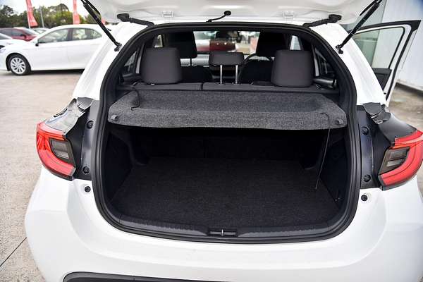 2021 Toyota Yaris SX Hybrid MXPH10R