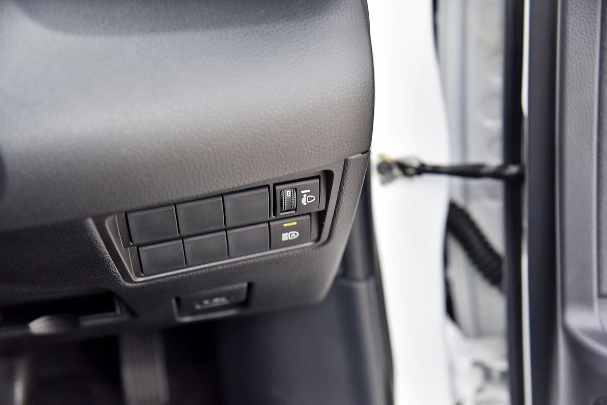 2021 Toyota Yaris SX Hybrid MXPH10R