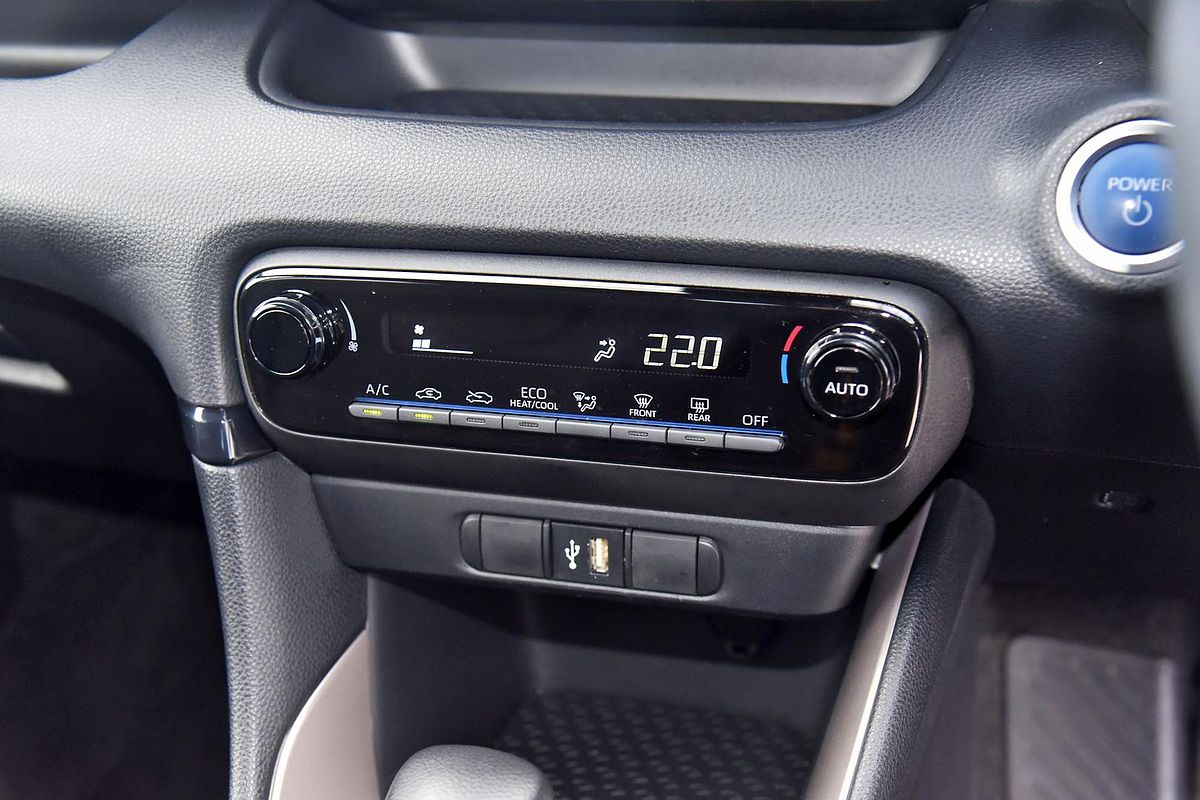 2021 Toyota Yaris SX Hybrid MXPH10R