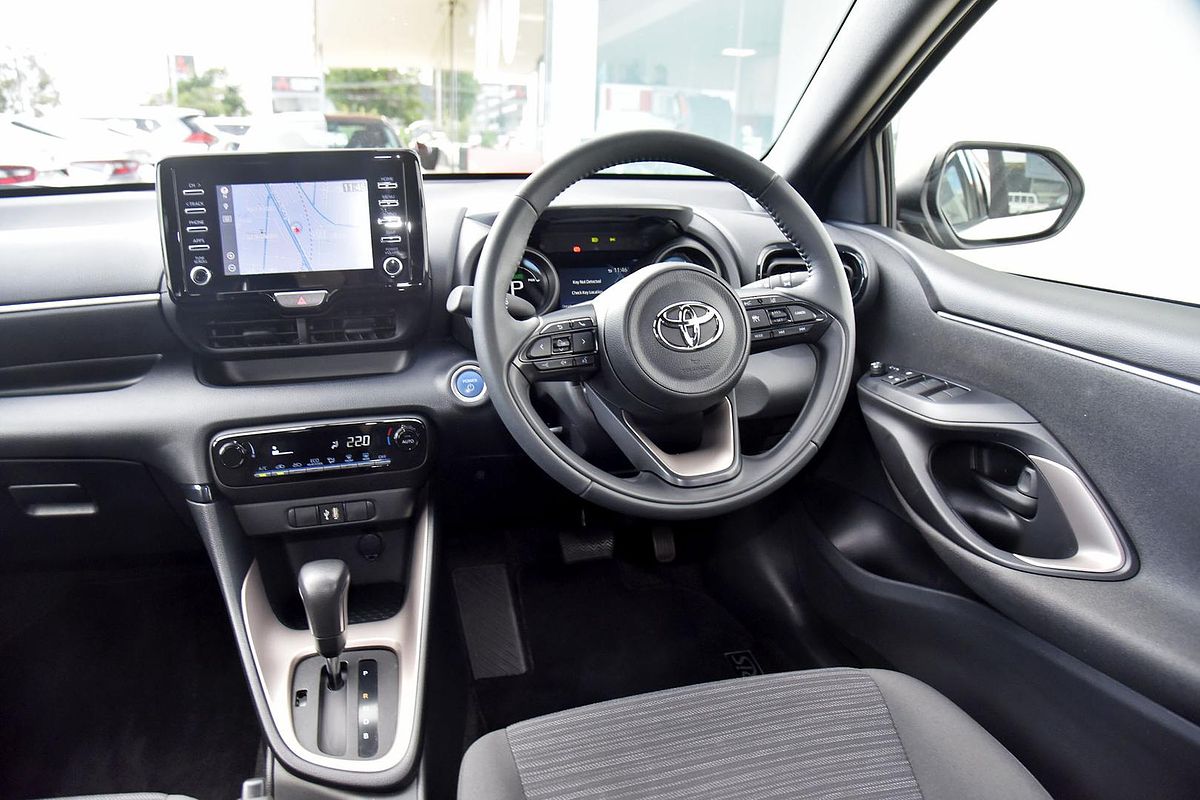 2021 Toyota Yaris SX Hybrid MXPH10R