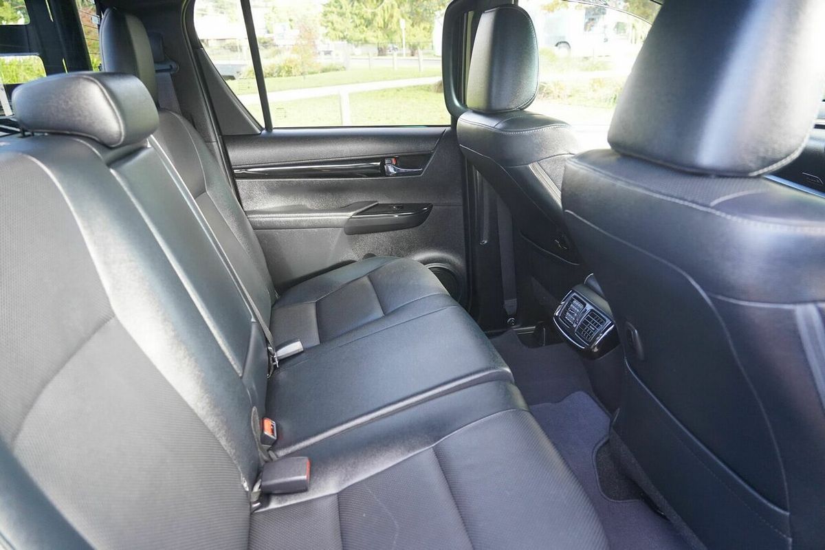 2018 Toyota Hilux Rogue (4x4) GUN126R 4X4