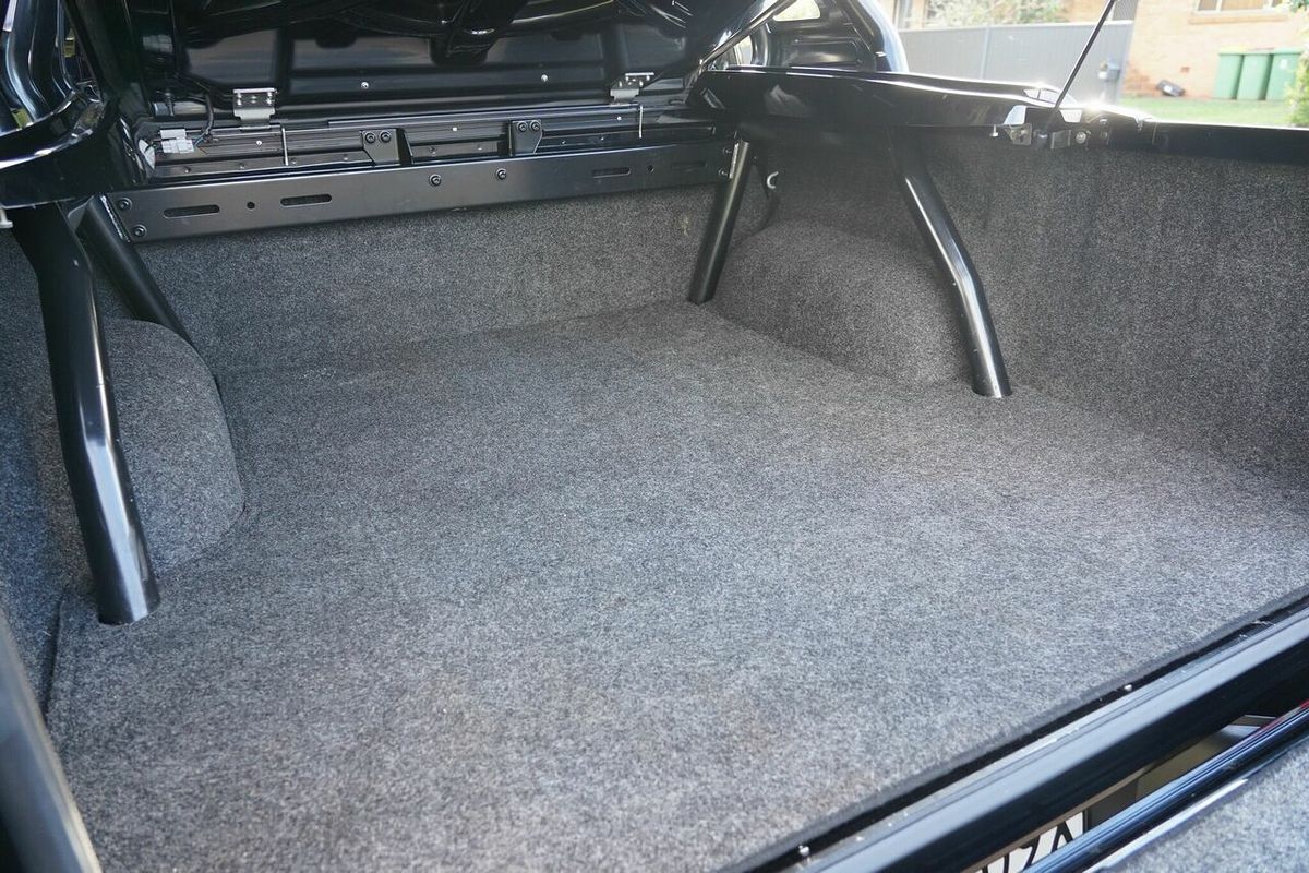 2018 Toyota Hilux Rogue (4x4) GUN126R 4X4
