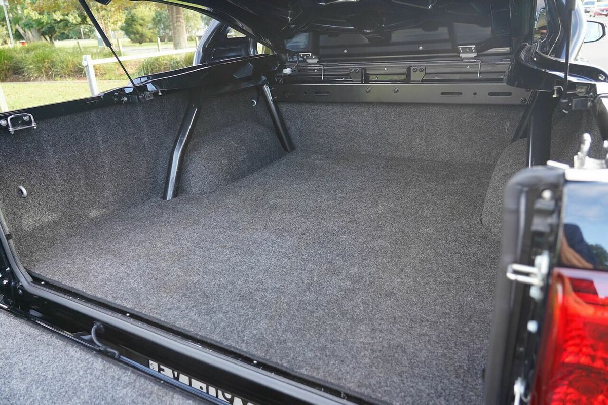 2018 Toyota Hilux Rogue (4x4) GUN126R 4X4