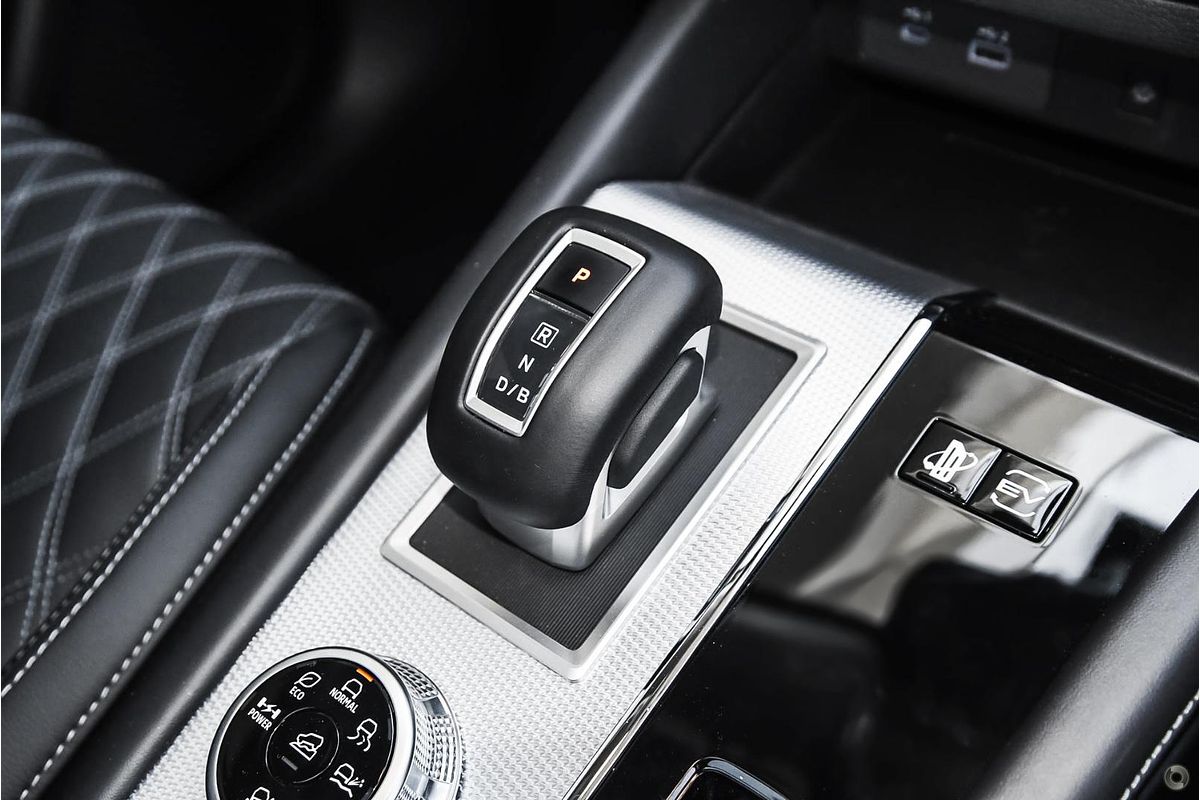 2024 Mitsubishi Outlander PHEV Exceed ZM
