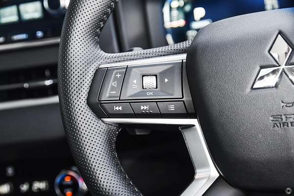 2024 Mitsubishi Outlander PHEV Exceed ZM