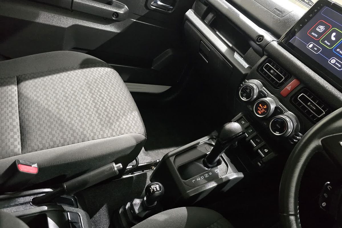 2022 Suzuki Jimny GJ