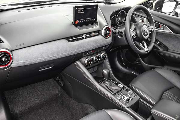 2025 Mazda CX-3 G20 Akari DK