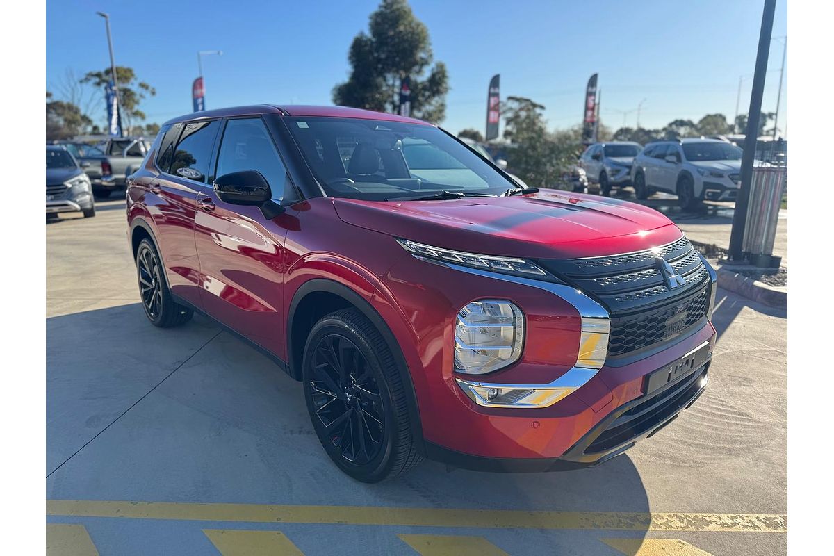 2024 Mitsubishi Outlander Black Edition ZM