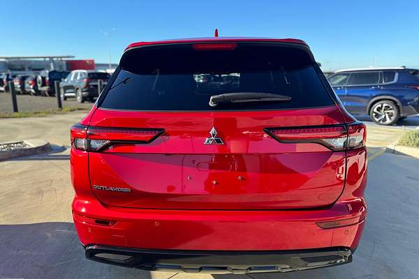 2024 Mitsubishi Outlander Black Edition ZM