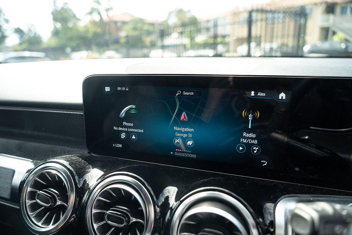 2023 Mercedes-Benz GLB-Class GLB200 X247