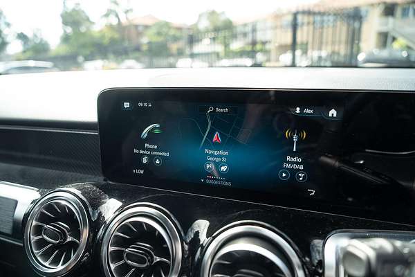 2023 Mercedes-Benz GLB-Class GLB200 X247