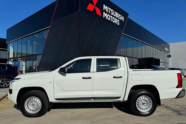2024 Mitsubishi Triton GLX MV 4X4