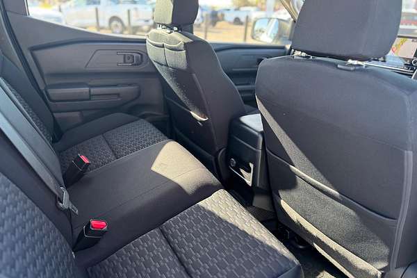 2024 Mitsubishi Triton GLX MV 4X4