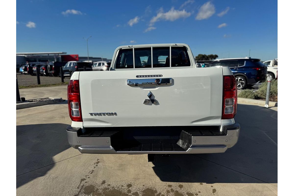 2024 Mitsubishi Triton GLX MV 4X4