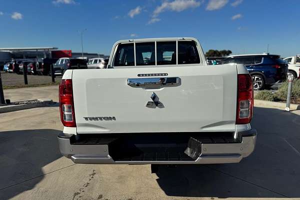 2024 Mitsubishi Triton GLX MV 4X4