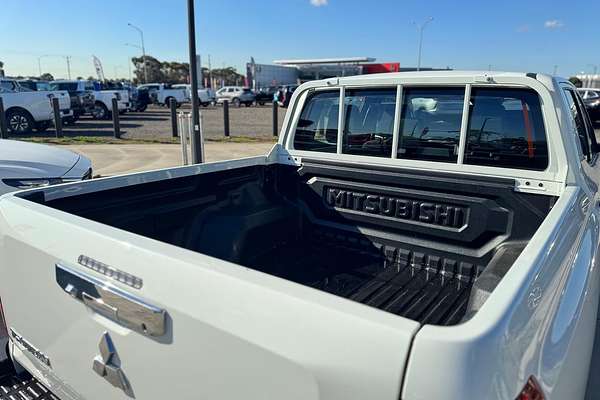 2024 Mitsubishi Triton GLX MV 4X4