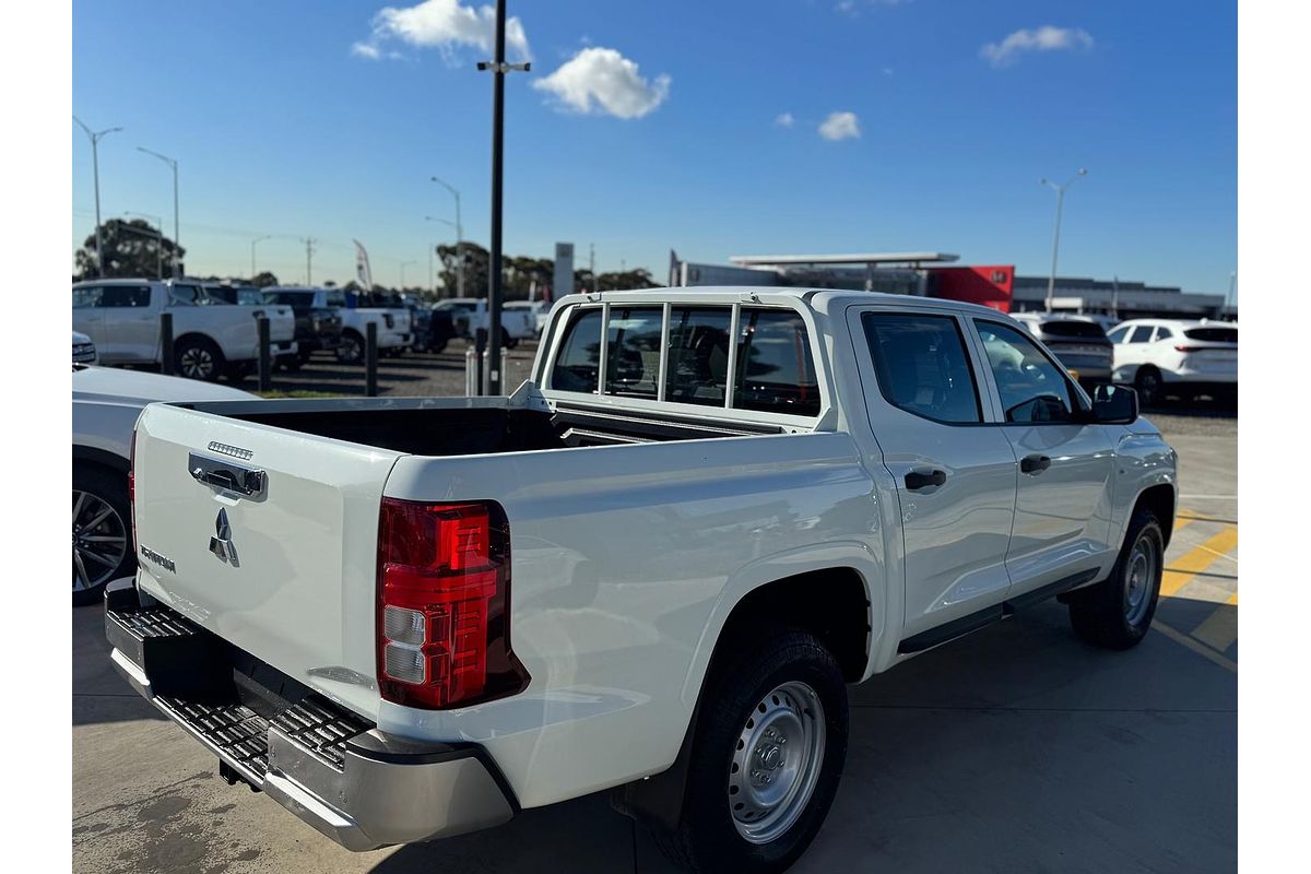 2024 Mitsubishi Triton GLX MV 4X4