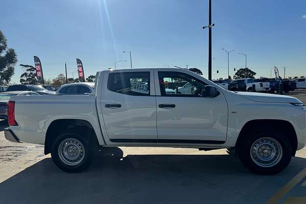 2024 Mitsubishi Triton GLX MV 4X4