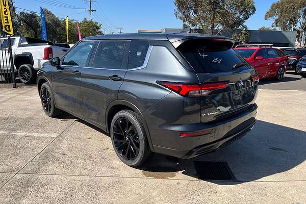 2025 Mitsubishi Outlander Black Edition ZM
