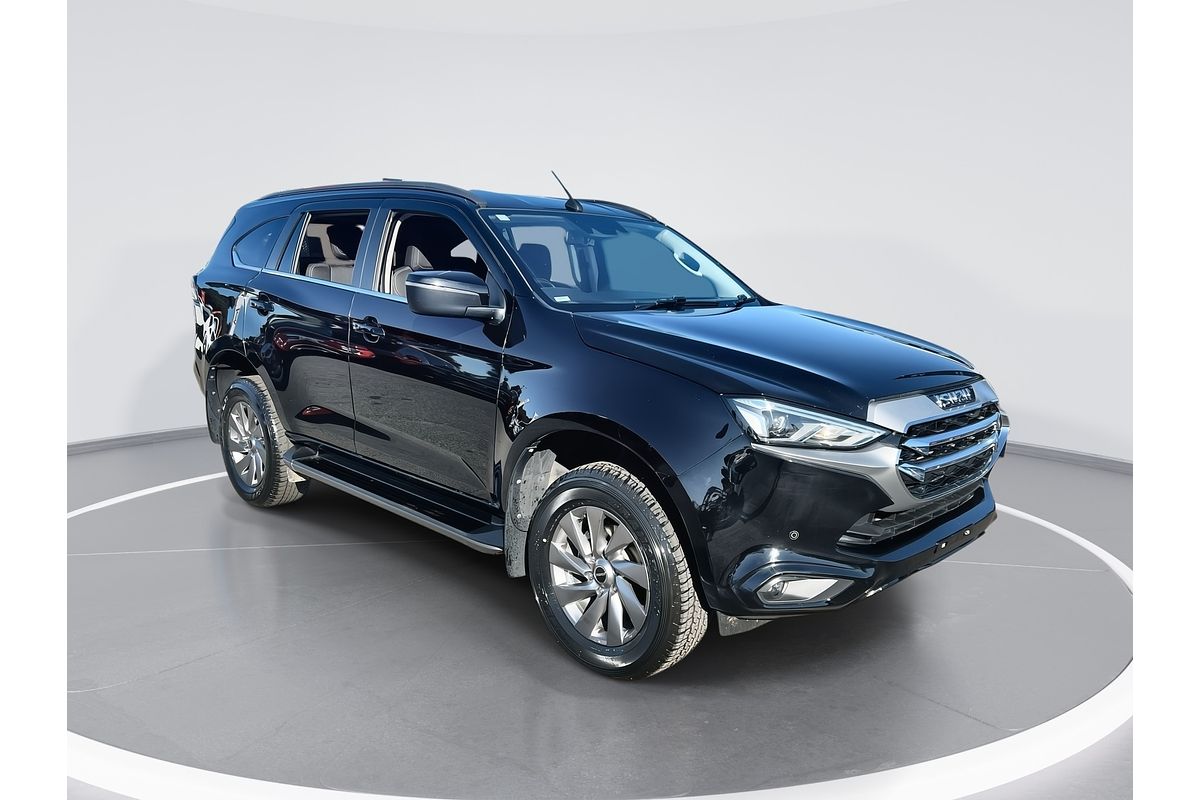 2022 Isuzu MU-X LS-U