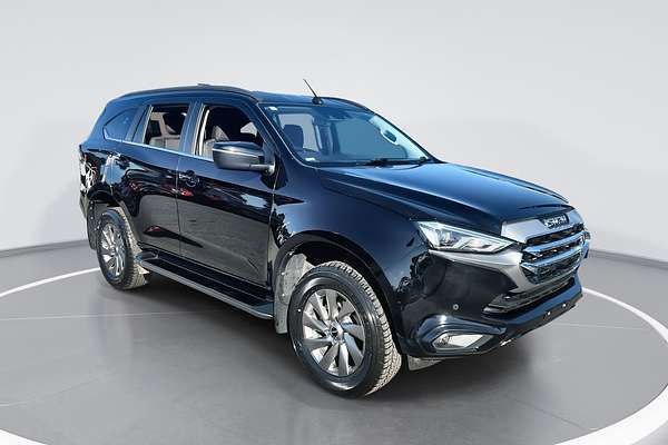 2022 Isuzu MU-X LS-U