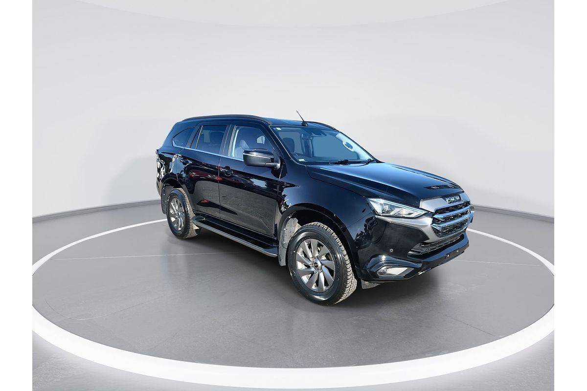 2022 Isuzu MU-X LS-U
