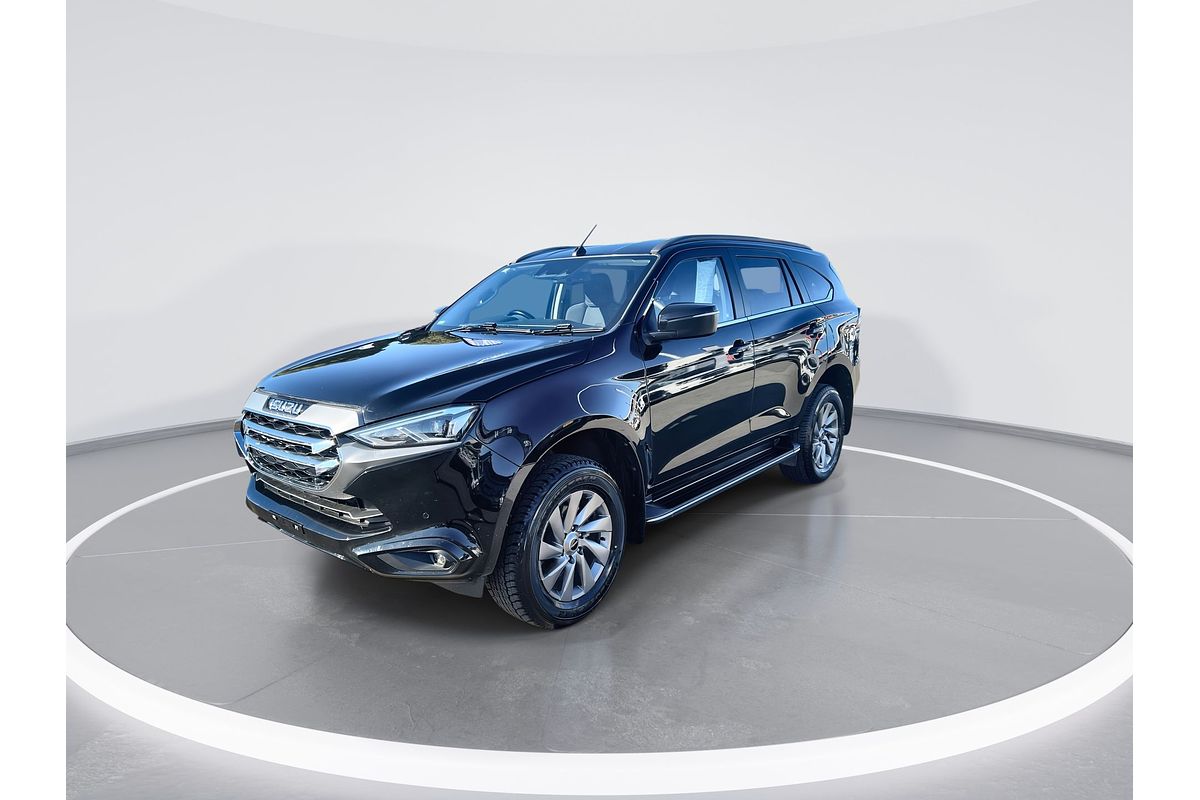 2022 Isuzu MU-X LS-U