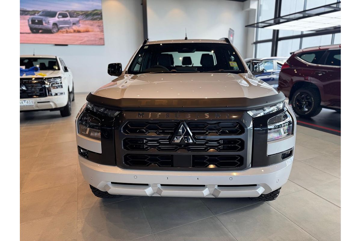 2025 Mitsubishi Triton GSR MV 4X4