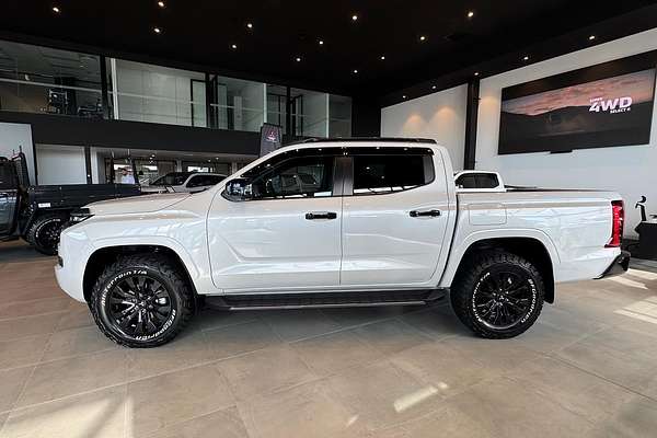 2025 Mitsubishi Triton GSR MV 4X4