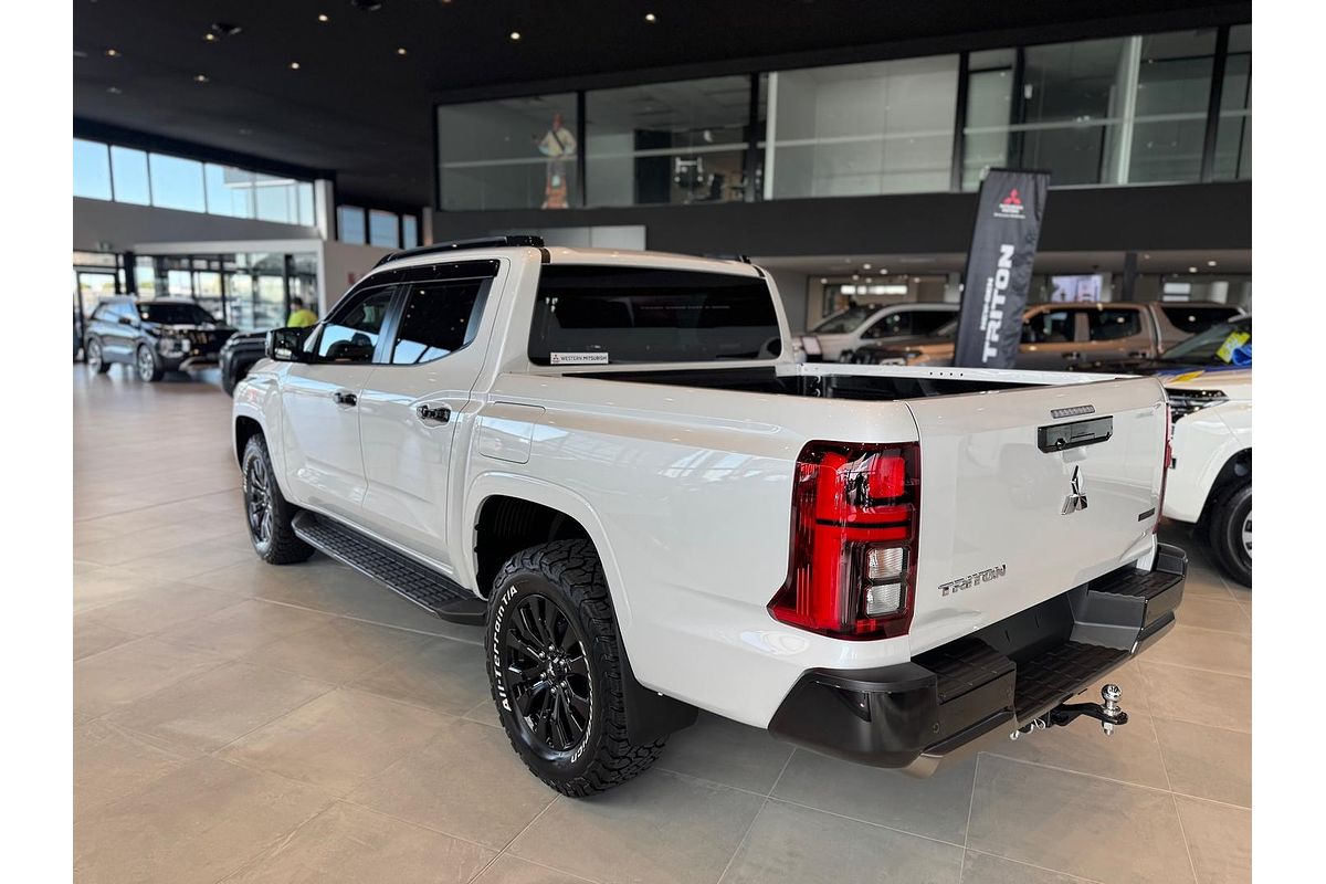 2025 Mitsubishi Triton GSR MV 4X4