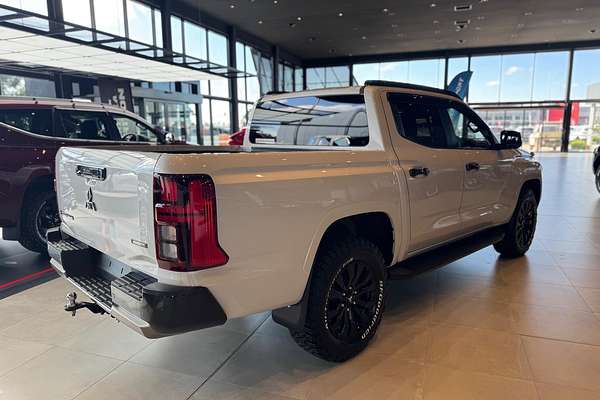2025 Mitsubishi Triton GSR MV 4X4