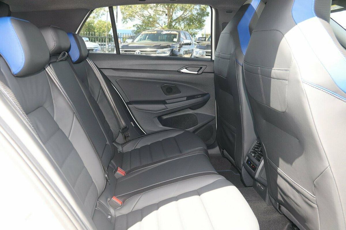 2024 Volkswagen Golf R 8