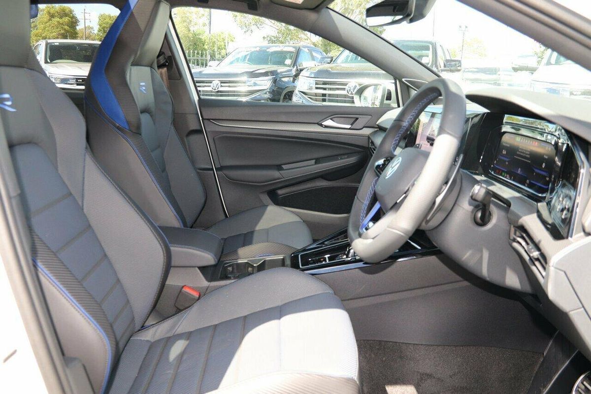 2024 Volkswagen Golf R 8