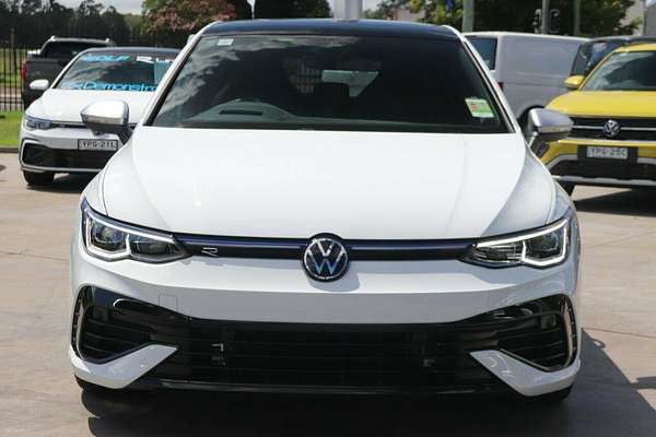 2024 Volkswagen Golf R 8