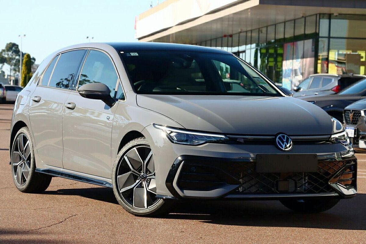 2025 Volkswagen Golf 110TSI R-Line 8.5