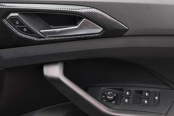 2024 Volkswagen T-Cross 85TSI R-Line D31